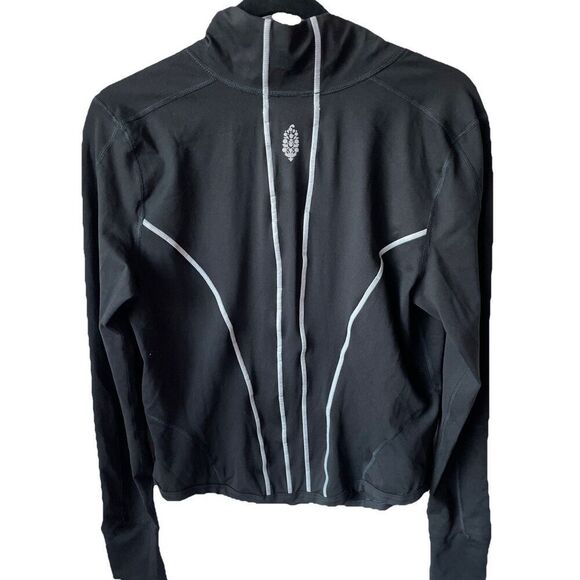 FP Movement Care FP Act Fast Warmth Layer Black Size Large NWOT $128 - Picture 4 of 4